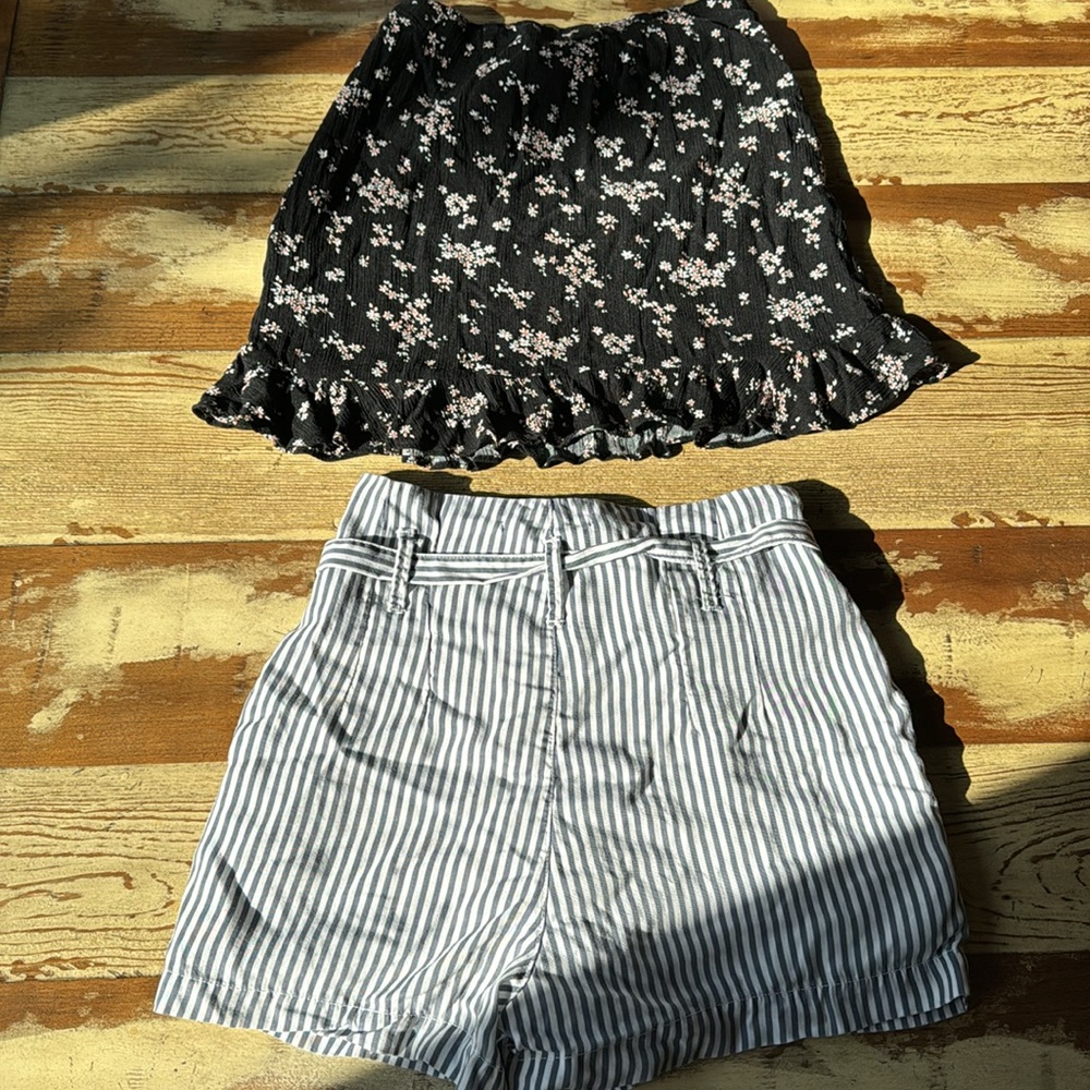 Abercrombie & Fitch Skirt and Shorts - Picture 9 of 9